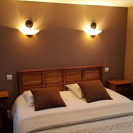 Logis Hotel Les Sapins Le Menil Экстерьер фото