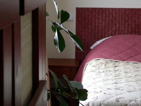 Logis Hotel Les Sapins Le Menil Экстерьер фото